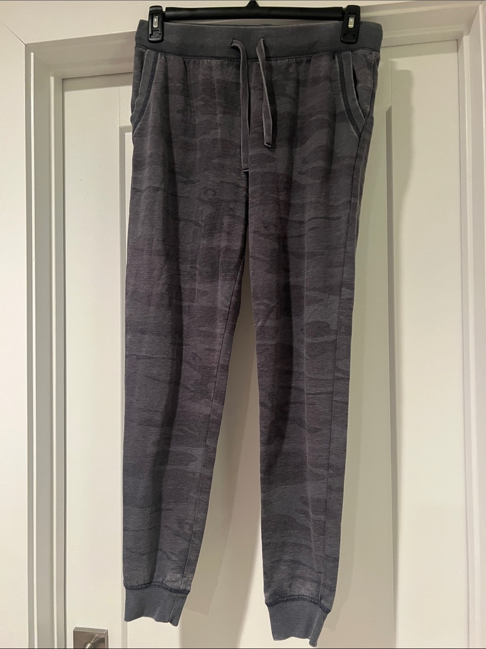 Z Supply women’s grey Camo Joggers - Drawstring Waist